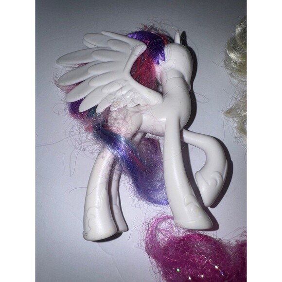 My little Pony bundle of 3 ponies Sunny Starscout, PRINCESS CELESTIA, Apple Jack - Picture 3 of 8